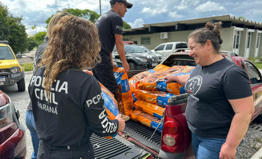 PCPR acompanha entrega de rações arrecadadas na XVIII Corrida da Instituição