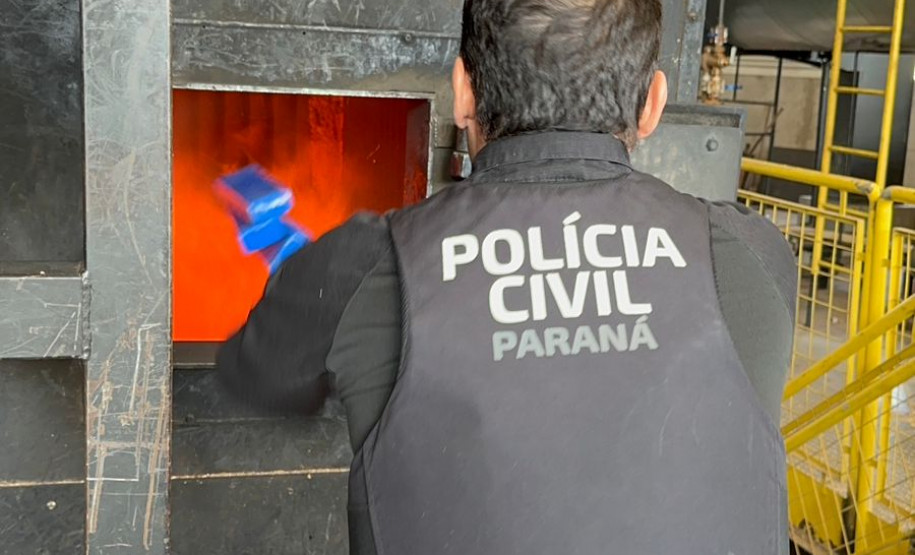 PCPR incinera aproximadamente duas toneladas de drogas em Arapongas