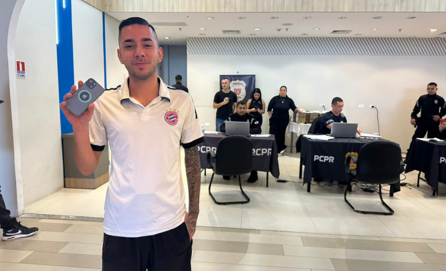 PCPR promove devolução de 600 celulares recuperados em Curitiba e Cascavel