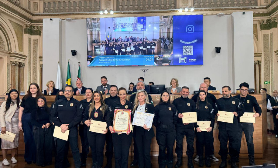 PCPR é homenageada na Câmara Municipal pelo trabalho da Delegacia da Mulher de Curitiba