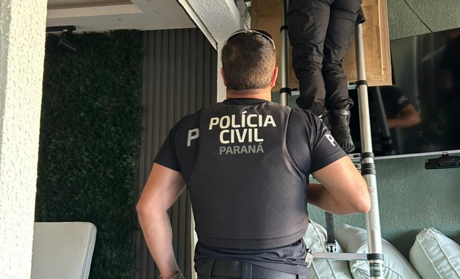 PCPR prende casal suspeito de aplicar golpe milionário em empresário de Curitiba