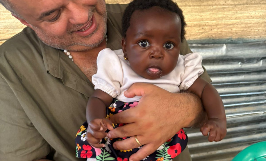 Servidor da PCPR realiza ação social em Moçambique e contribui com projeto que atende mais de 160 crianças