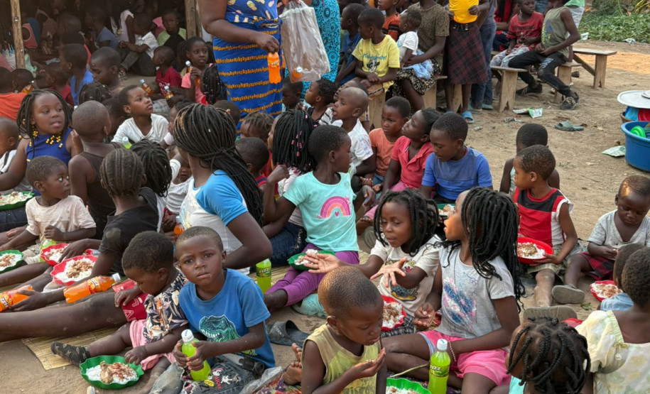 Servidor da PCPR realiza ação social em Moçambique e contribui com projeto que atende mais de 160 crianças