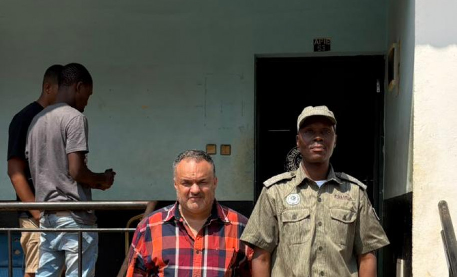 Servidor da PCPR realiza ação social em Moçambique e contribui com projeto que atende mais de 160 crianças