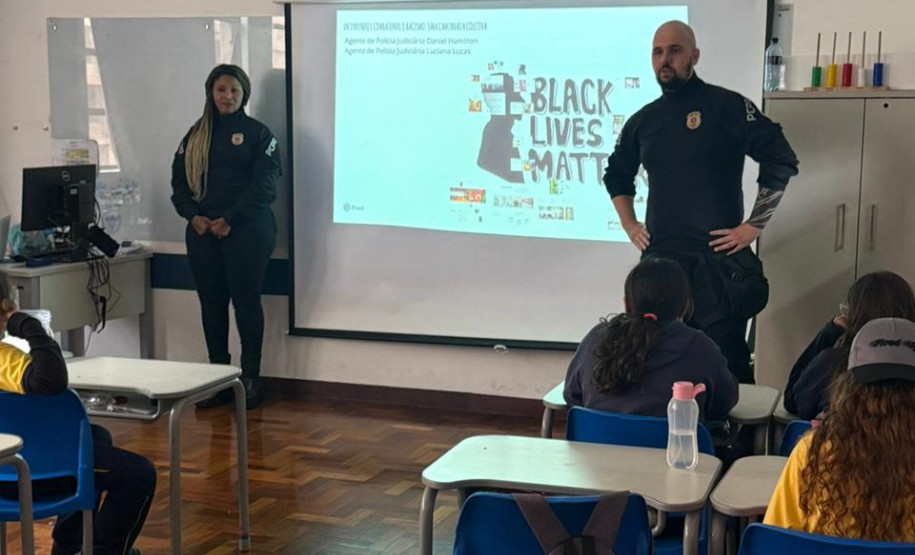 PCPR ministra palestra sobre racismo em Colégio no Centro de Curitiba