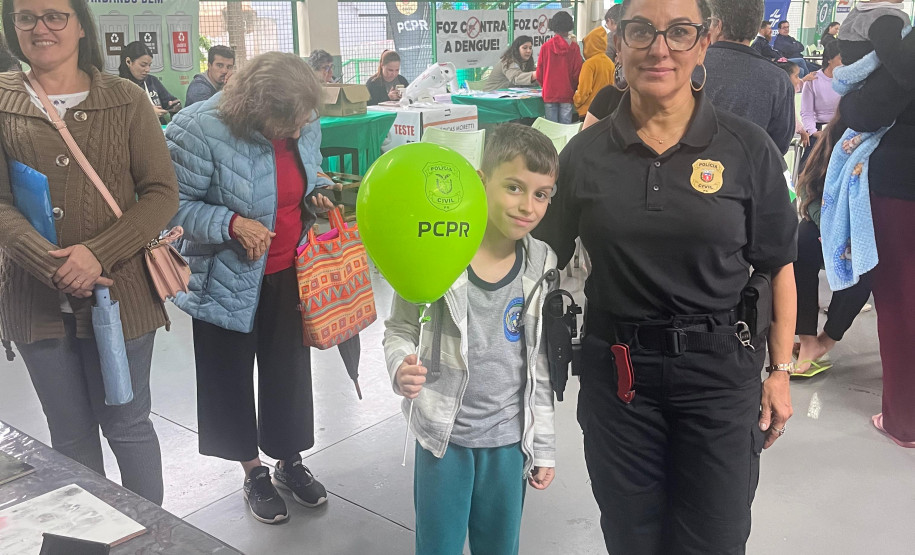PCPR na Comunidade leva serviços a mais de 1,8 mil pessoas em Foz do Iguaçu