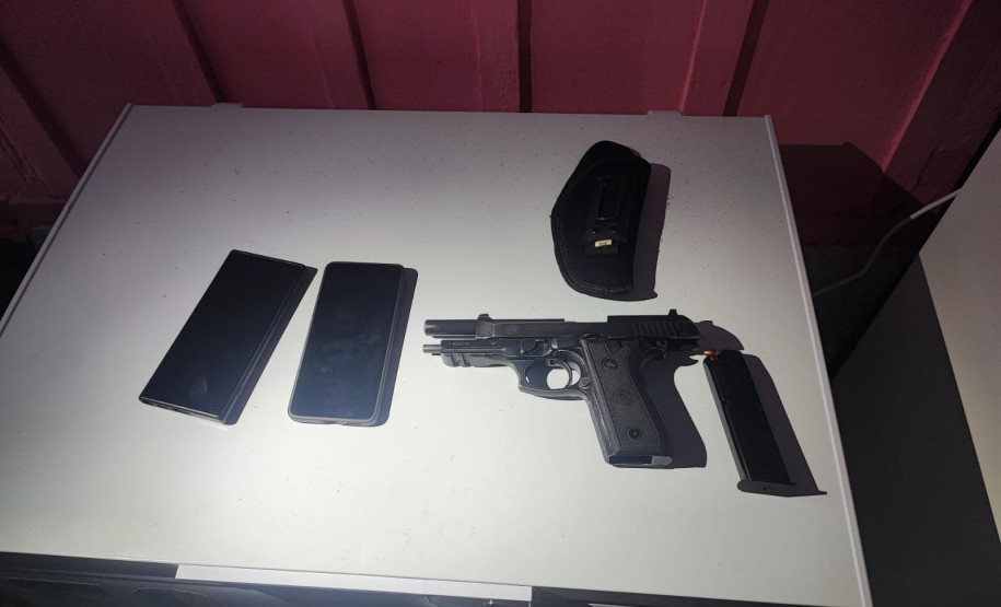 Operação integrada prende 25 pessoas suspeitas de integrar grupo criminoso no Alto Boqueirão, em Curitiba