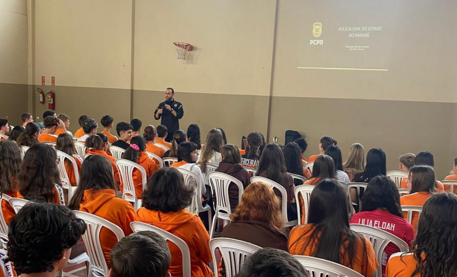 PCPR realiza palestra sobre combate à criminalidade em uma escola em Palmeira