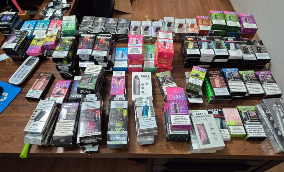 PCPR realiza operação prende homem em flagrante e apreende cigarros eletrônicos, anabolizantes e medicamentos controlados em Mandaguari