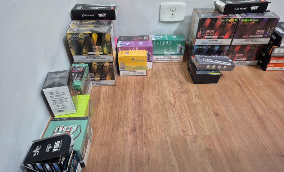 PCPR realiza operação prende homem em flagrante e apreende cigarros eletrônicos, anabolizantes e medicamentos controlados em Mandaguari