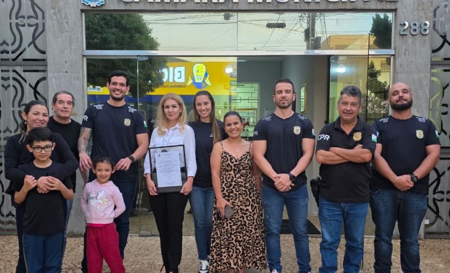 Servidora da PCPR recebe menção honrosa em Câmara de Vereadores de Rolândia