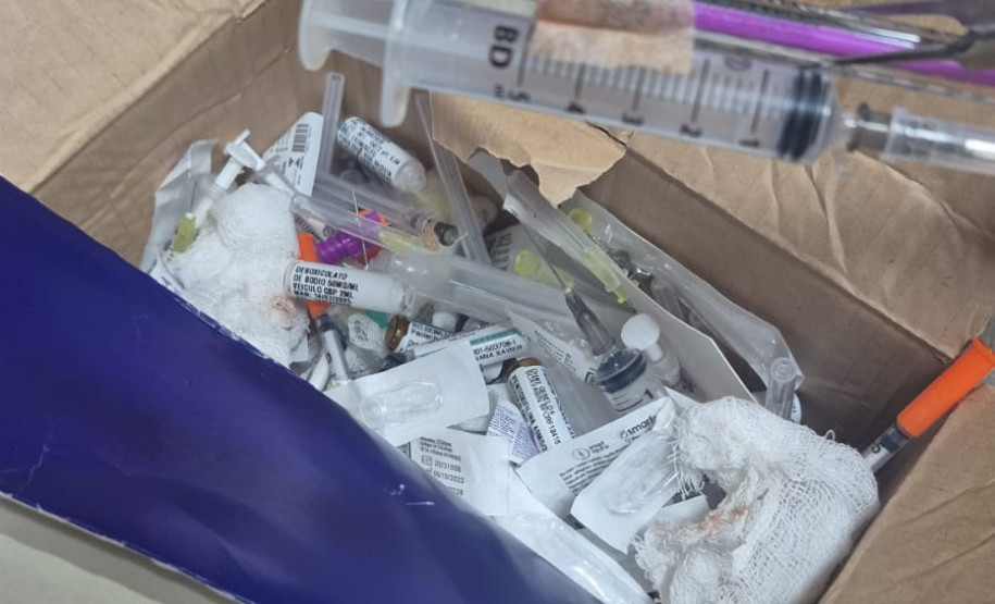 PCPR prende mulher por realizar procedimentos estéticos ilegais e usar medicamentos sem registro em clínica no bairro CIC