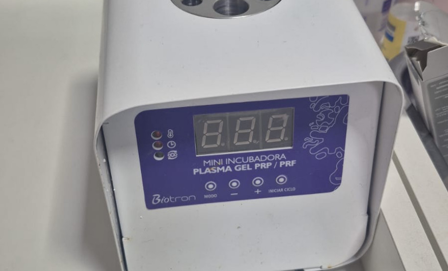 PCPR prende mulher por realizar procedimentos estéticos ilegais e usar medicamentos sem registro em clínica no bairro CIC