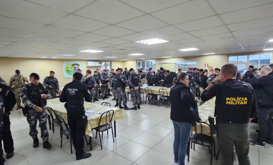 PCPR e PMPR prendem nove pessoas durante operação no Litoral do Paraná