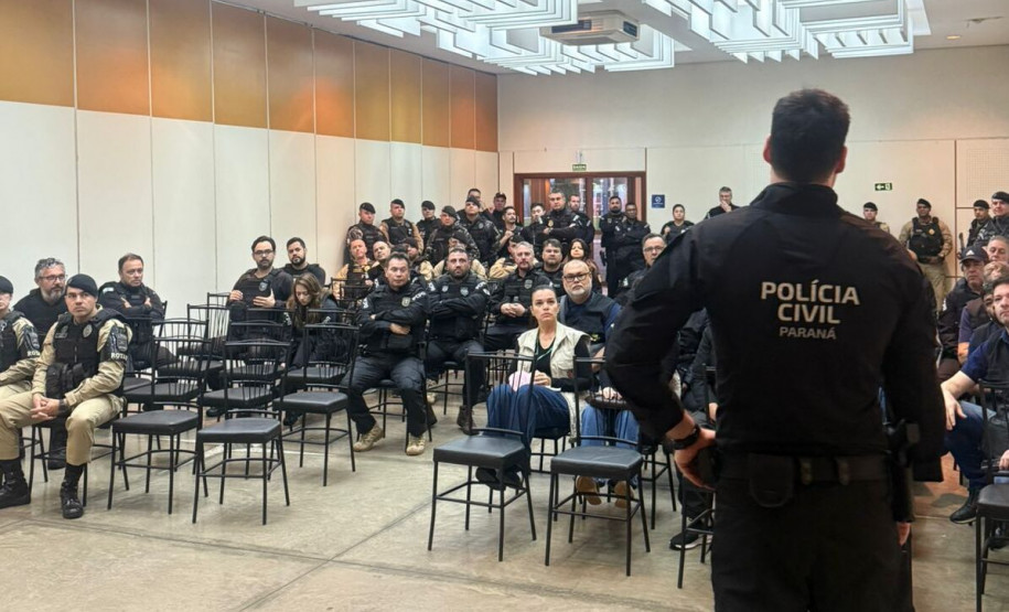 PCPR apreende medicamentos e documentos em operação que investiga rede de revenda ilegal de remédios controlados