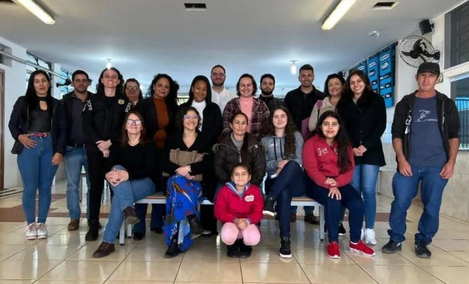 PCPR realiza projeto com aulas sobre direitos e prevenção à violência em Cândido de Abreu