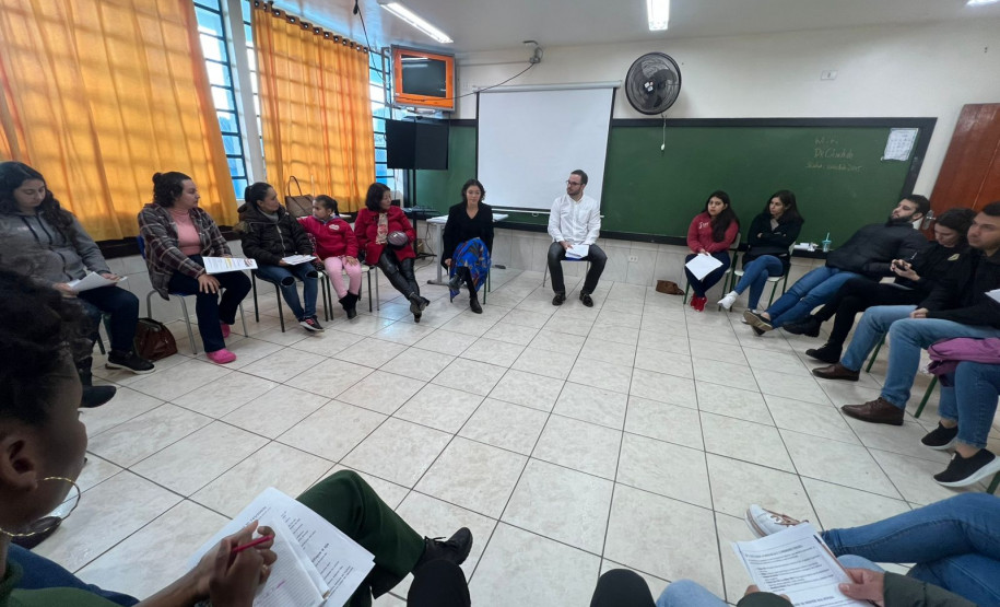 PCPR realiza projeto com aulas sobre direitos e prevenção à violência em Cândido de Abreu
