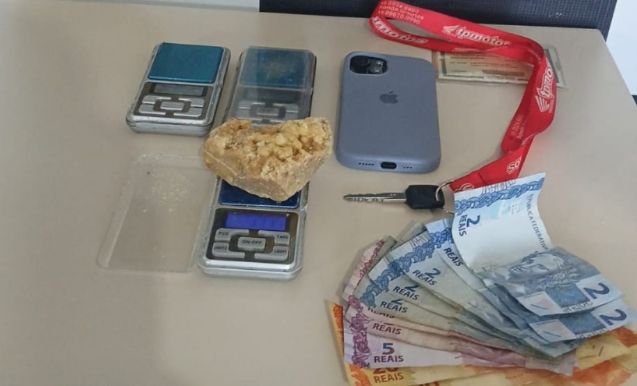 PCPR, PMPR e GCM prendem homem em flagrante por tráfico de drogas em Sengés