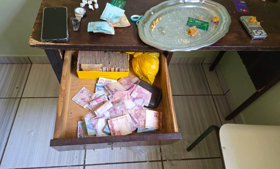 PCPR e Força Nacional prendem homem investigado por homicídio e tráfico de drogas em Guaíra