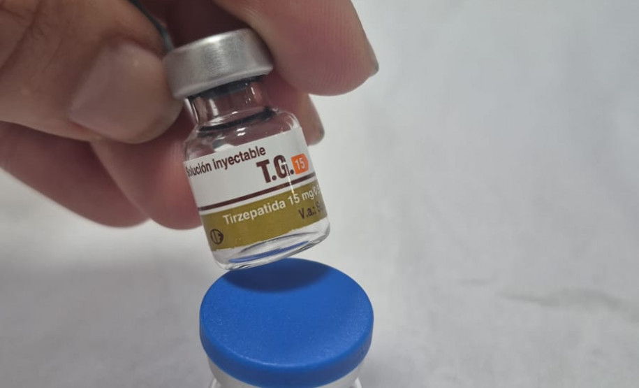 PCPR prende mulher por realizar procedimentos estéticos ilegais e usar medicamentos sem registro em clínica no bairro CIC