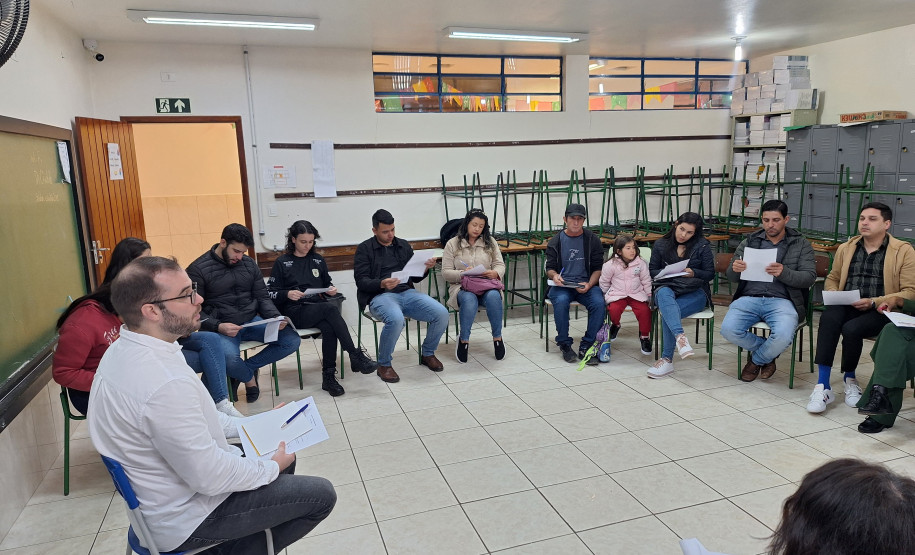 PCPR realiza projeto com aulas sobre direitos e prevenção à violência em Cândido de Abreu