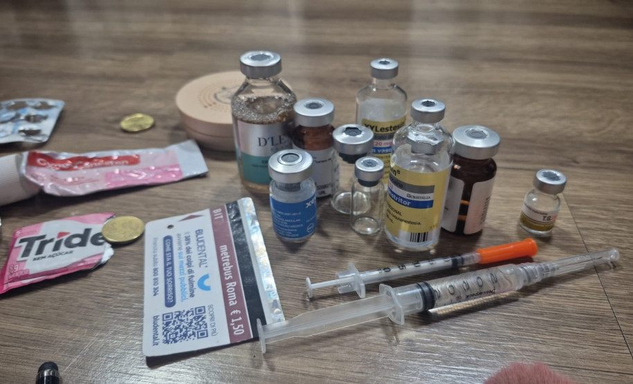 PCPR prende mulher por realizar procedimentos estéticos ilegais e usar medicamentos sem registro em clínica no bairro CIC