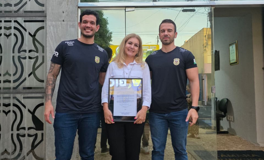 Servidora da PCPR recebe menção honrosa em Câmara de Vereadores de Rolândia