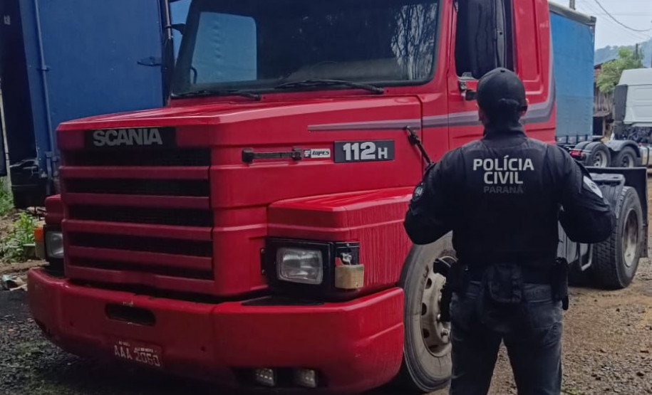 PCPR e PCSC prendem oito pessoas envolvidas em esquema interestadual de roubo de cargas