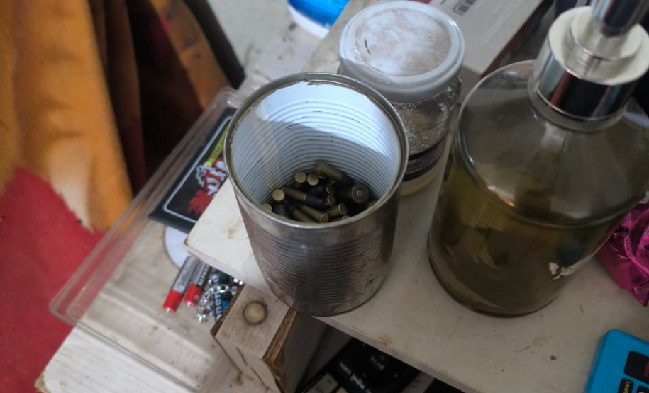 PCPR e PMPR prendem três homens e apreendem armas, munições e drogas em Cascavel