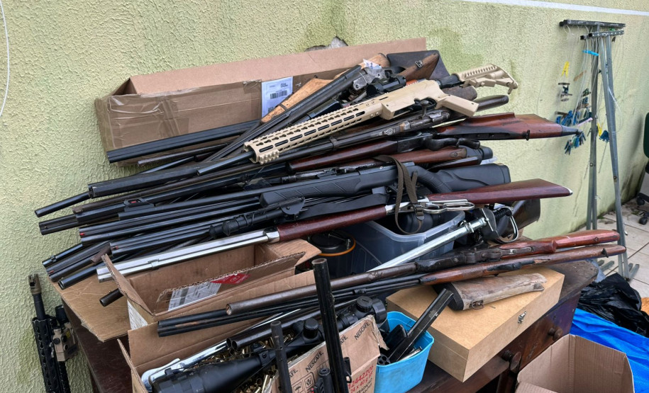PCPR prende homem por comércio ilegal de armas em operação conjunta com a PCRJ