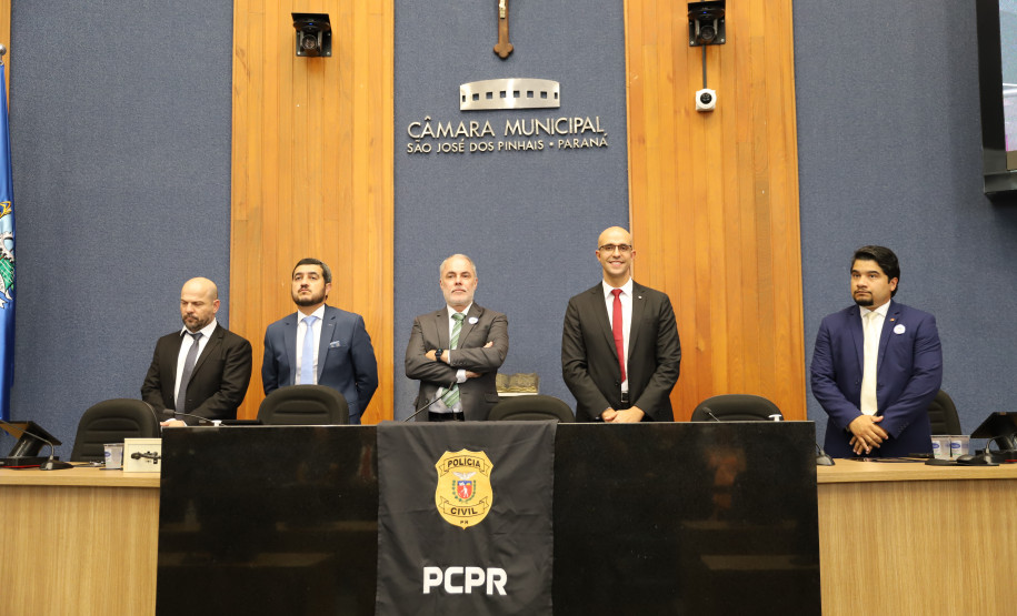 PCPR homenageia 62 servidores com Medalhas de Serviço Policial em São José dos Pinhais
