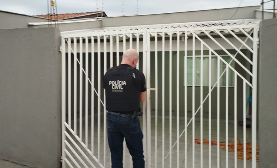 PCPR prende seis pessoas em operação contra suspeitos de roubo de US$ 210 mil em Londrina