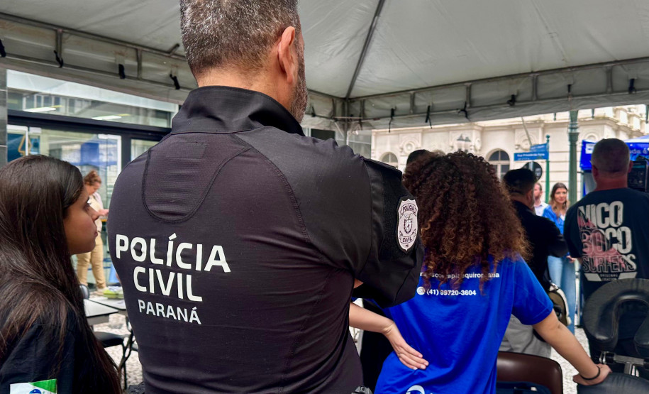 PCPR participa de campanha em alusão ao Novembro Azul em Curitiba
