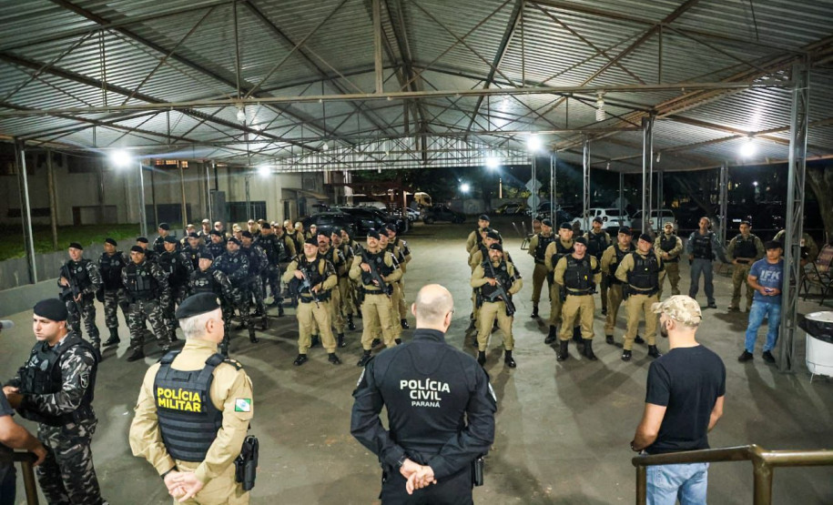 Polícias do Paraná prendem 25 integrantes de organização que movimentava 1,5 tonelada de drogas por mês