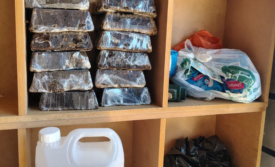 PCPR e fiscalização fecham o cerco contra o comércio ilegal e realizam prisão em flagrante em Curitiba