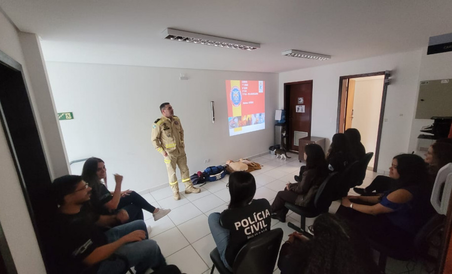 PCPR realiza curso de primeiros socorros com foco em engasgamento em Araucária