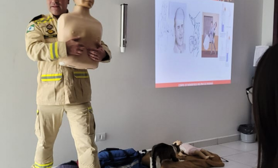 PCPR realiza curso de primeiros socorros com foco em engasgamento em Araucária