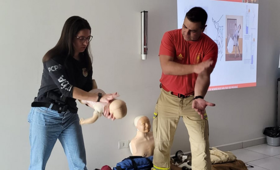 PCPR realiza curso de primeiros socorros com foco em engasgamento em Araucária