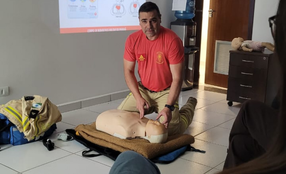 PCPR realiza curso de primeiros socorros com foco em engasgamento em Araucária
