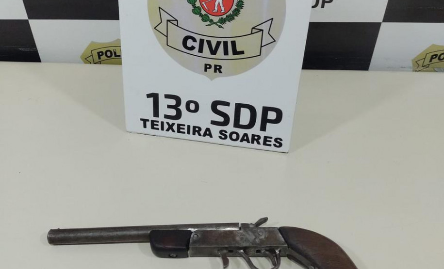 PCPR prende homem em flagrante por posse irregular de arma de fogo em Teixeira Soares