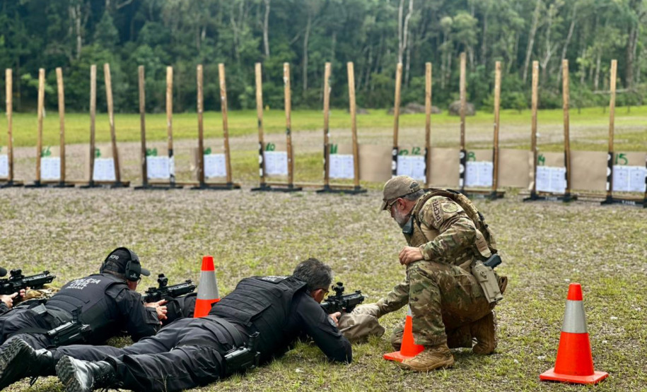 PCPR prepara servidores para o uso de fuzis durante o Verão Maior Paraná