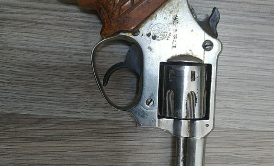 PCPR prende homem em flagrante por porte irregular de arma de fogo em Pitanga