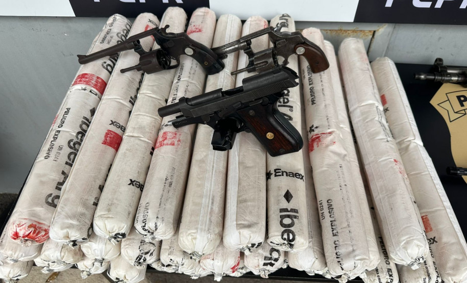 PCPR apreende cerca de 30 quilos de explosivos e armas de fogo em Piraquara