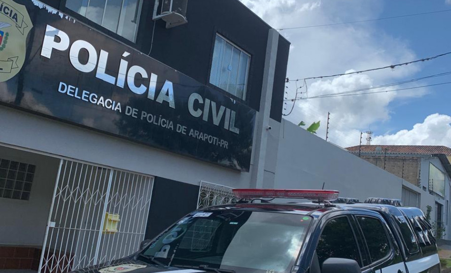 PCPR prende dois irmãos por estelionato contra idosos em Arapoti