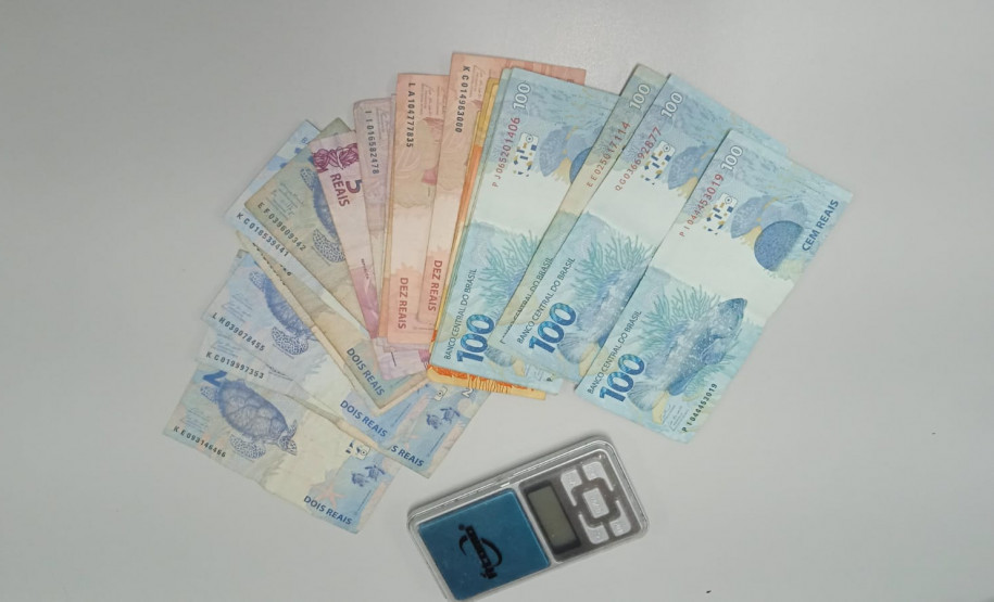 PCPR e PMPR prendem homem em flagrante por tráfico de drogas em Paranaguá