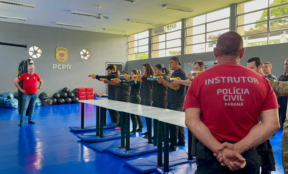 PCPR prepara servidores para uso de armas não letais durante o Verão Maior Paraná