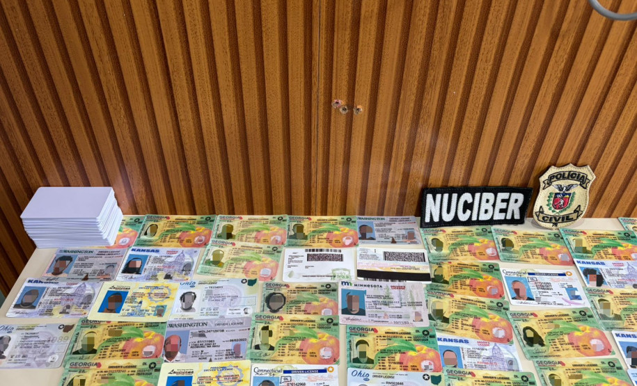 PCPR cumpre buscas contra suspeitos de fraudar cadastros em aplicativo de transporte em Curitiba