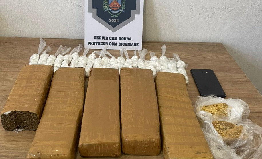 PCPR, PMPR e GCM prendem suspeito de tráfico drogas e associação ao tráfico em Sengés