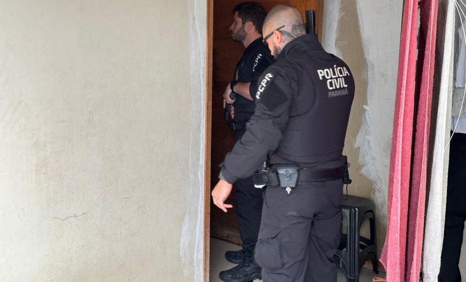 PCPR e PMPR prendem sete integrantes de organização criminosa que atuava em roubos de cargas na RMC