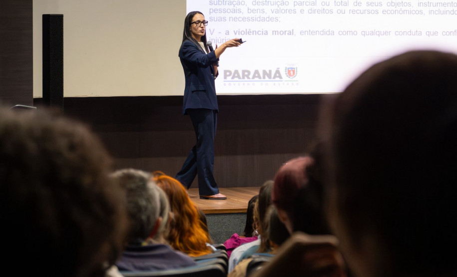 PCPR realiza palestra sobre conscientização e prevenção da violência doméstica em Foz do Iguaçu